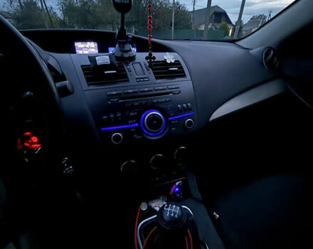 Коричневий Мазда 3, об'ємом двигуна 1.6 л та пробігом 235 тис. км за 7500 $, фото 8 на Automoto.ua