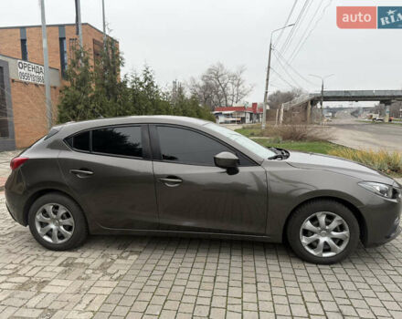 Коричневый Мазда 3, объемом двигателя 2 л и пробегом 192 тыс. км за 10000 $, фото 5 на Automoto.ua