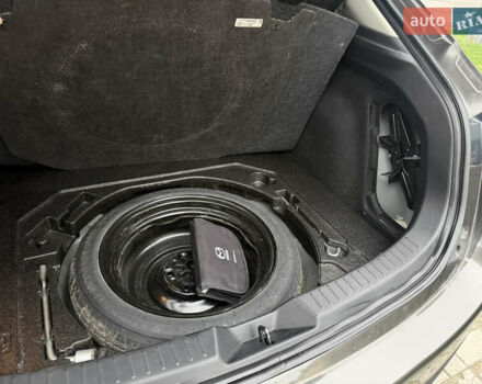 Коричневый Мазда 3, объемом двигателя 2 л и пробегом 192 тыс. км за 10000 $, фото 14 на Automoto.ua