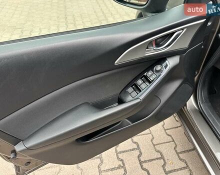 Мазда 3 2017 у Житомирі на Automoto.ua Коричневий Мазда 3, об'ємом двигуна 2 л та пробігом 120 тис. км за 12500 $, фото 7 на Automoto.ua