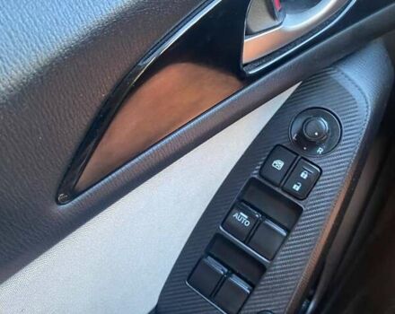 Коричневый Мазда 3, объемом двигателя 2 л и пробегом 125 тыс. км за 9800 $, фото 6 на Automoto.ua