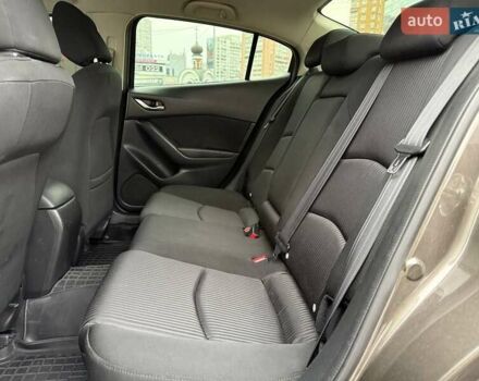 Коричневий Мазда 3, об'ємом двигуна 1.5 л та пробігом 246 тис. км за 11690 $, фото 9 на Automoto.ua