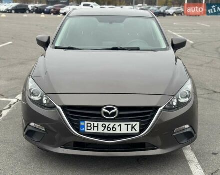 Коричневый Мазда 3, объемом двигателя 2 л и пробегом 175 тыс. км за 9999 $, фото 1 на Automoto.ua