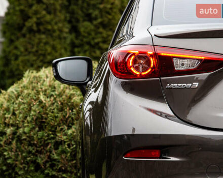 Коричневый Мазда 3, объемом двигателя 1.5 л и пробегом 181 тыс. км за 10500 $, фото 16 на Automoto.ua