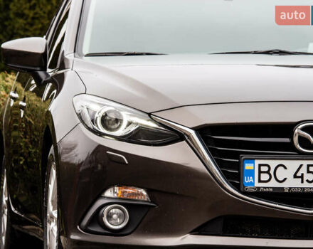 Коричневый Мазда 3, объемом двигателя 1.5 л и пробегом 181 тыс. км за 10500 $, фото 5 на Automoto.ua