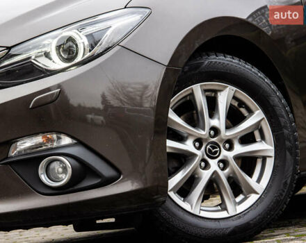 Коричневый Мазда 3, объемом двигателя 1.5 л и пробегом 181 тыс. км за 10500 $, фото 3 на Automoto.ua