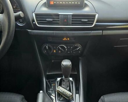 Коричневый Мазда 3, объемом двигателя 2 л и пробегом 175 тыс. км за 10400 $, фото 16 на Automoto.ua