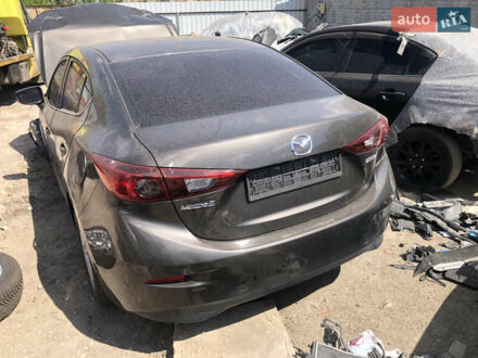 Мазда 3 2015 в Кривом Роге на Automoto.ua Коричневый Мазда 3, объемом двигателя 2 л и пробегом 80 тыс. км за 3500 $, фото 1 на Automoto.ua