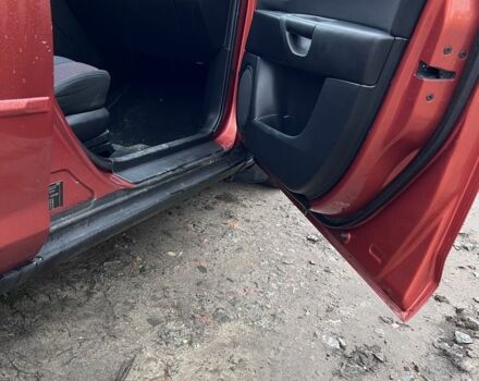 Червоний Мазда 3, об'ємом двигуна 1.6 л та пробігом 205 тис. км за 1999 $, фото 1 на Automoto.ua