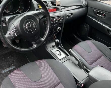 Червоний Мазда 3, об'ємом двигуна 1.6 л та пробігом 205 тис. км за 1999 $, фото 3 на Automoto.ua