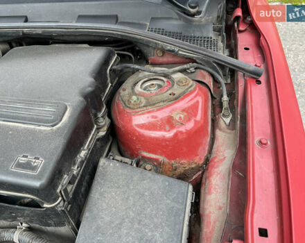 Червоний Мазда 3, об'ємом двигуна 1.6 л та пробігом 289 тис. км за 2700 $, фото 16 на Automoto.ua