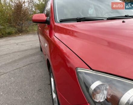 Мазда 3 2005 в Харькове на Automoto.ua Красный Мазда 3, объемом двигателя 1.6 л и пробегом 172 тыс. км за 5500 $, фото 4 на Automoto.ua
