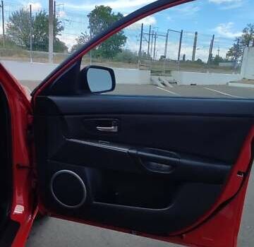 Красный Мазда 3, объемом двигателя 1.6 л и пробегом 133 тыс. км за 6600 $, фото 40 на Automoto.ua