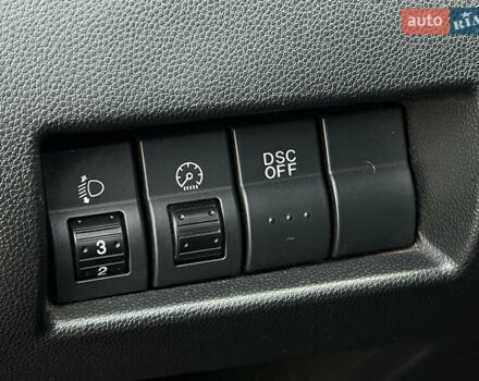 Красный Мазда 3, объемом двигателя 1.6 л и пробегом 220 тыс. км за 5799 $, фото 12 на Automoto.ua