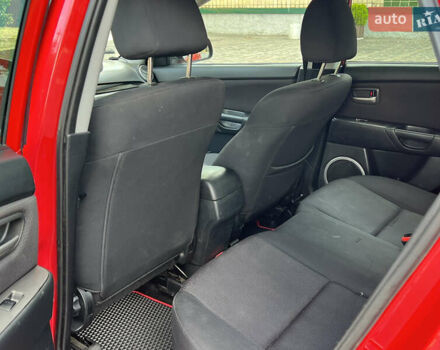 Красный Мазда 3, объемом двигателя 1.6 л и пробегом 220 тыс. км за 5799 $, фото 16 на Automoto.ua