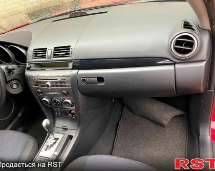 Красный Мазда 3, объемом двигателя 1.6 л и пробегом 104 тыс. км за 6500 $, фото 4 на Automoto.ua