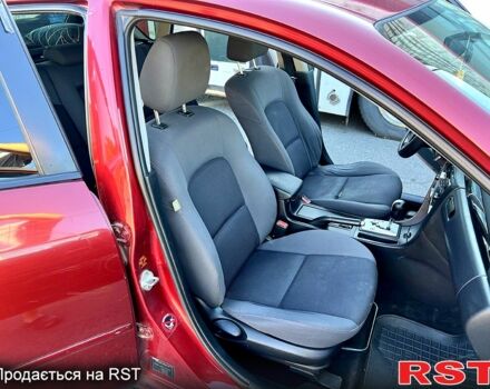 Красный Мазда 3, объемом двигателя 1.6 л и пробегом 222 тыс. км за 4550 $, фото 5 на Automoto.ua