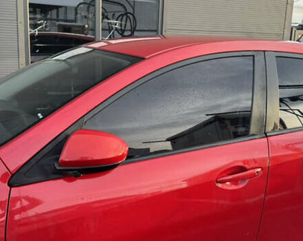 Красный Мазда 3, объемом двигателя 1.56 л и пробегом 275 тыс. км за 7000 $, фото 4 на Automoto.ua