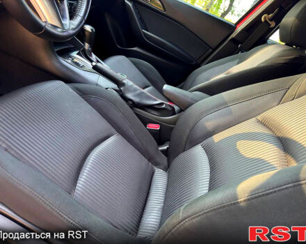 Красный Мазда 3, объемом двигателя 2 л и пробегом 143 тыс. км за 9350 $, фото 6 на Automoto.ua