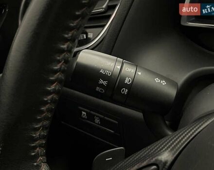 Красный Мазда 3, объемом двигателя 1.5 л и пробегом 143 тыс. км за 11986 $, фото 15 на Automoto.ua