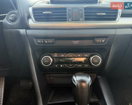 Красный Мазда 3, объемом двигателя 2.2 л и пробегом 149 тыс. км за 11200 $, фото 12 на Automoto.ua