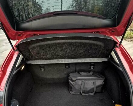 Красный Мазда 3, объемом двигателя 2 л и пробегом 150 тыс. км за 12000 $, фото 18 на Automoto.ua