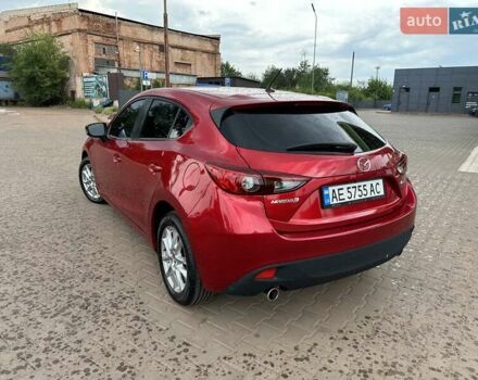 Красный Мазда 3, объемом двигателя 2 л и пробегом 130 тыс. км за 10999 $, фото 3 на Automoto.ua