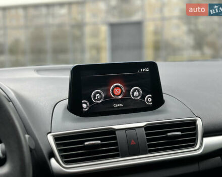 Красный Мазда 3, объемом двигателя 2 л и пробегом 56 тыс. км за 12500 $, фото 25 на Automoto.ua