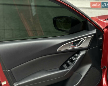 Красный Мазда 3, объемом двигателя 2 л и пробегом 56 тыс. км за 12500 $, фото 15 на Automoto.ua