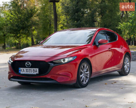 Мазда 3 2019 в Киеве на Automoto.ua Красный Мазда 3, объемом двигателя 1.5 л и пробегом 27 тыс. км за 21500 $, фото 3 на Automoto.ua
