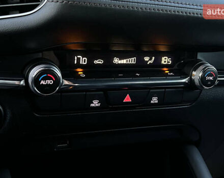 Красный Мазда 3, объемом двигателя 2.5 л и пробегом 54 тыс. км за 16850 $, фото 12 на Automoto.ua