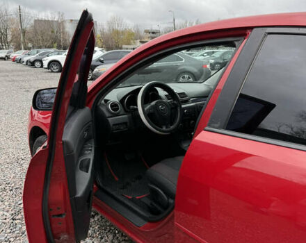 Красный Мазда 3, объемом двигателя 1.6 л и пробегом 203 тыс. км за 5300 $, фото 6 на Automoto.ua