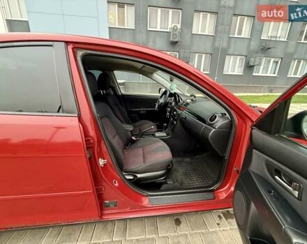 Красный Мазда 3, объемом двигателя 1.6 л и пробегом 207 тыс. км за 4400 $, фото 45 на Automoto.ua