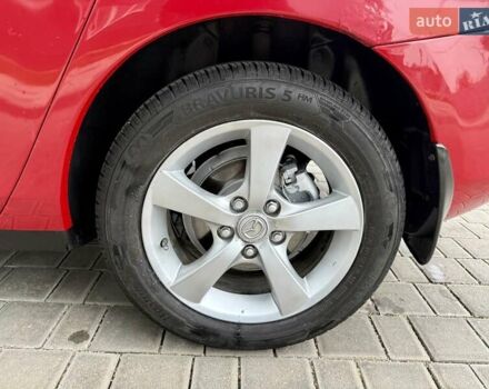 Красный Мазда 3, объемом двигателя 1.6 л и пробегом 207 тыс. км за 4400 $, фото 6 на Automoto.ua