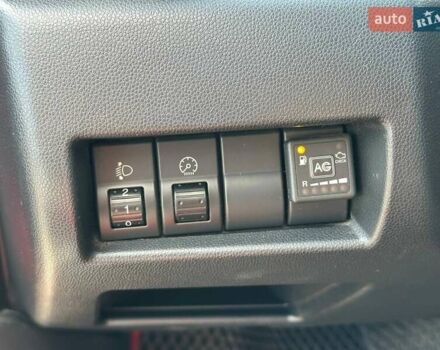 Красный Мазда 3, объемом двигателя 1.6 л и пробегом 225 тыс. км за 5800 $, фото 30 на Automoto.ua