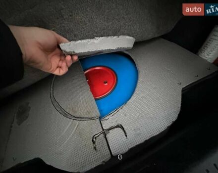 Червоний Мазда 3, об'ємом двигуна 1.6 л та пробігом 189 тис. км за 5400 $, фото 4 на Automoto.ua