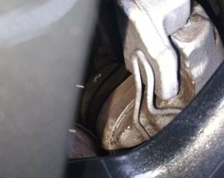 Красный Мазда 3, объемом двигателя 1.6 л и пробегом 161 тыс. км за 5450 $, фото 16 на Automoto.ua