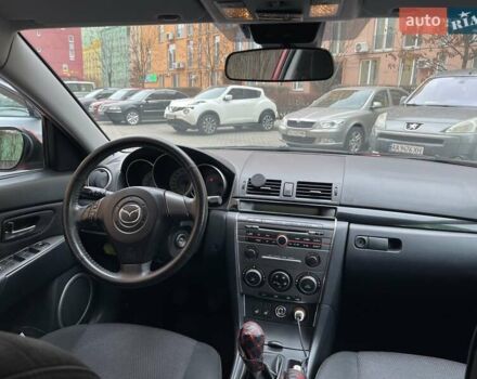 Красный Мазда 3, объемом двигателя 1.6 л и пробегом 106 тыс. км за 5600 $, фото 13 на Automoto.ua