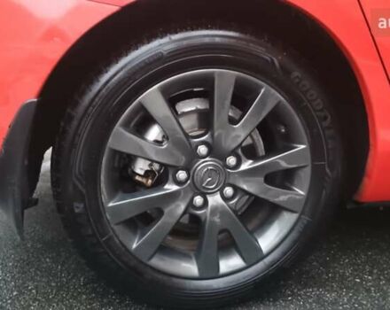 Красный Мазда 3, объемом двигателя 1.6 л и пробегом 161 тыс. км за 5450 $, фото 4 на Automoto.ua