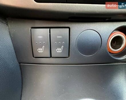 Красный Мазда 3, объемом двигателя 1.6 л и пробегом 225 тыс. км за 5800 $, фото 41 на Automoto.ua