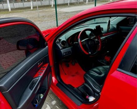 Красный Мазда 3, объемом двигателя 2 л и пробегом 293 тыс. км за 3700 $, фото 3 на Automoto.ua