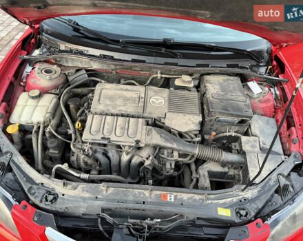 Красный Мазда 3, объемом двигателя 1.6 л и пробегом 147 тыс. км за 4300 $, фото 9 на Automoto.ua