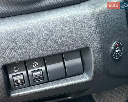 Красный Мазда 3, объемом двигателя 1.6 л и пробегом 230 тыс. км за 5500 $, фото 13 на Automoto.ua