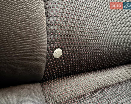 Красный Мазда 3, объемом двигателя 2 л и пробегом 205 тыс. км за 5400 $, фото 53 на Automoto.ua