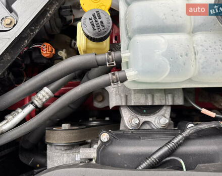 Красный Мазда 3, объемом двигателя 2 л и пробегом 205 тыс. км за 5400 $, фото 81 на Automoto.ua