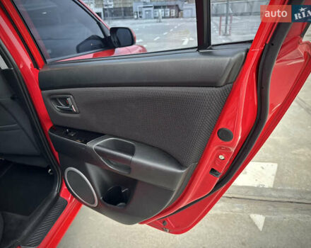 Красный Мазда 3, объемом двигателя 2 л и пробегом 205 тыс. км за 5400 $, фото 31 на Automoto.ua