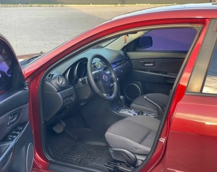 Красный Мазда 3, объемом двигателя 2 л и пробегом 220 тыс. км за 6700 $, фото 2 на Automoto.ua