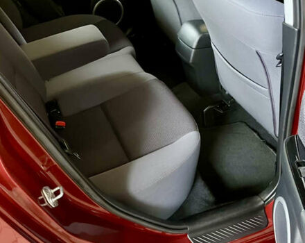 Красный Мазда 3, объемом двигателя 1.6 л и пробегом 165 тыс. км за 7600 $, фото 26 на Automoto.ua