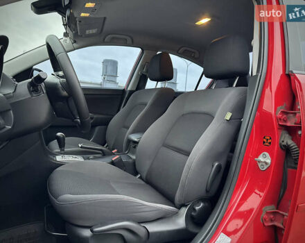 Красный Мазда 3, объемом двигателя 2 л и пробегом 205 тыс. км за 5400 $, фото 22 на Automoto.ua