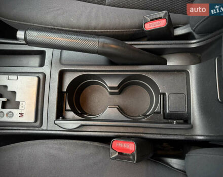 Красный Мазда 3, объемом двигателя 2 л и пробегом 205 тыс. км за 5400 $, фото 48 на Automoto.ua